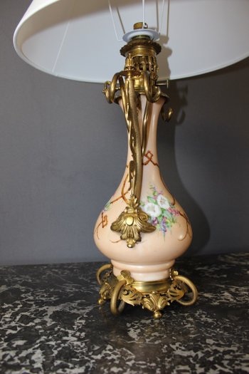 Coppia di lampade Napoleone III in bronzo opalino e dorato