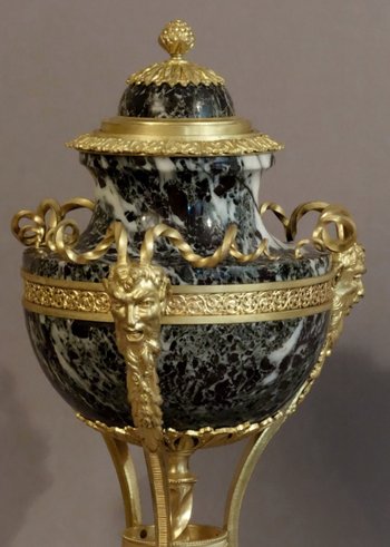  Paar Umkehrbare Cassolette Louis XVI XIX.