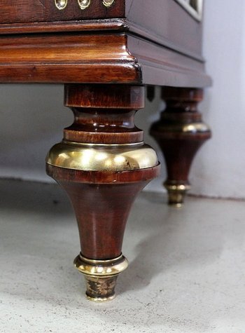 Small solid mahogany and veneered display case, Louis XVI style - Late 19th century