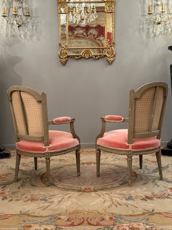 Paire De Fauteuils Cabriolets d'Epoque Louis XVI Vers 1770