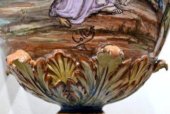 Vaso in maiolica su set da sella, Italia - XIX secolo