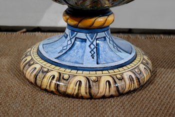 Vaso in maiolica su set da sella, Italia - XIX secolo