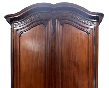 Bordelaise Castle Cabinet In Solid Mahogany From The 18th Century