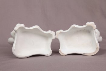 Beautiful pair of Old Paris porcelain candlesticks from the 19th century