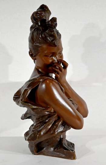 Bronzo "Giovane donna birichina" di G. Van Der Straeten, Art Nouveau - Fine XIX secolo