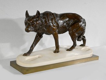 Bedeutende Bronze „Wolf walking in the snow“ von C. Valton – Ende des 19. Jahrhunderts