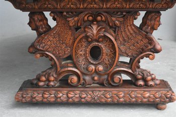 Renaissance Style Table In Carved Oak With Busts Of Women