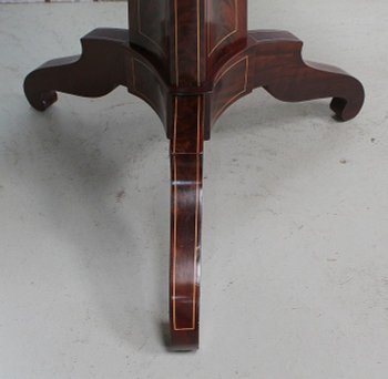 Pedestal table in mahogany burl veneer and marquetry, Charles X period - Early 19th century