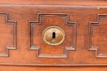 Curved Walnut Commode Eighteenth Time With 3 Snail Feet Drawers