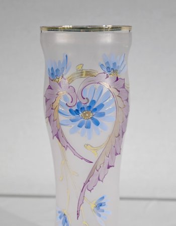 Fine Glass Vase - 1920