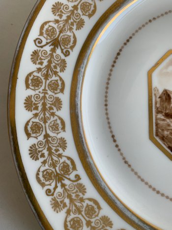 Porcelain plate of the Rouard house