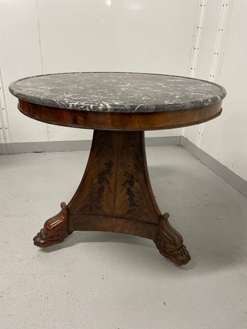 Restoration period pedestal table Mahogany Pied Griffe