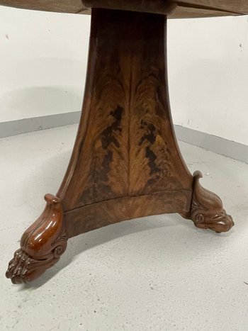 Restoration period pedestal table Mahogany Pied Griffe