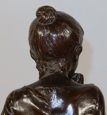 Bronzo "Ragazza seduta", di A. Massoulle - Fine XIX secolo