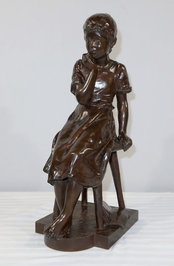 Bronzo "Ragazza seduta", di A. Massoulle - Fine XIX secolo