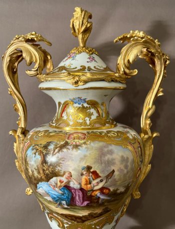 Large Meissen porcelain vase mounted in gilt bronze XIXth century