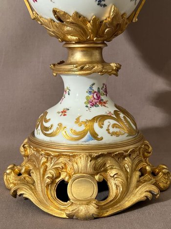 Large Meissen porcelain vase mounted in gilt bronze XIXth century