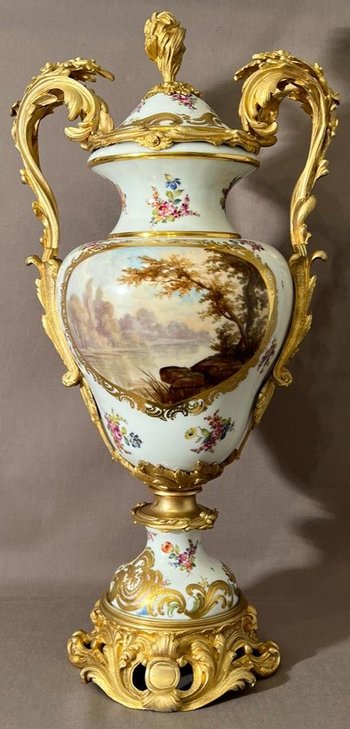 Large Meissen porcelain vase mounted in gilt bronze XIXth century