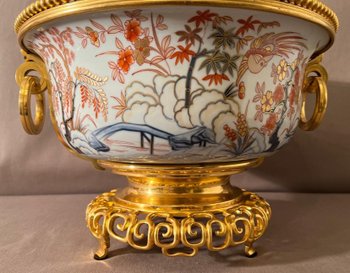 Large Cup In Imari Porcelain And Gilt Bronze Mount Nineteenth