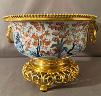 Large Cup In Imari Porcelain And Gilt Bronze Mount Nineteenth