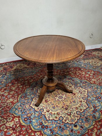 Louis Philippe mahogany pedestal table