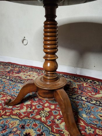 Louis Philippe mahogany pedestal table