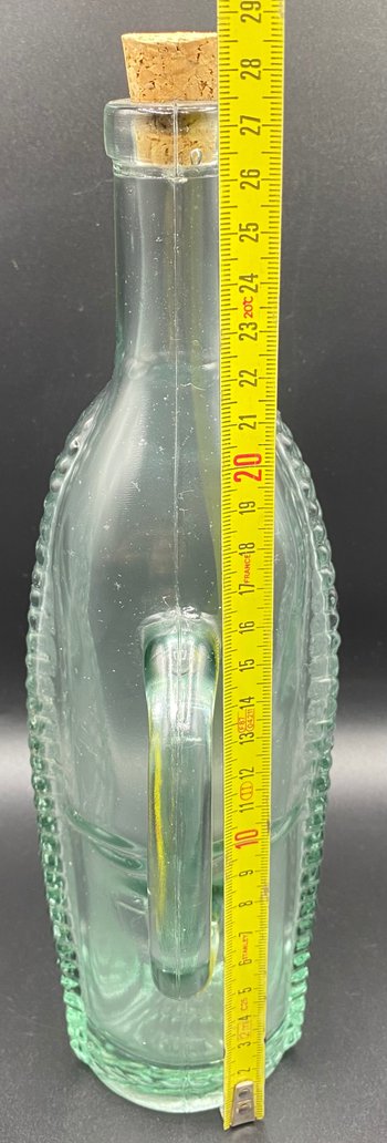 FLASCHE AUS GEFORMTEM GLAS