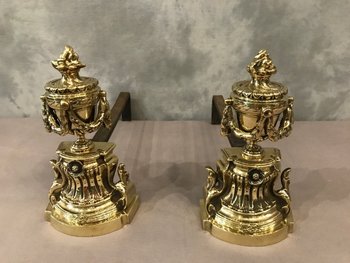 Paire de chenets en bronze de style Louis XVI d'époque 19 ème 