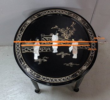 Small Round Asian Table in Black Lacquered Wood - XXth