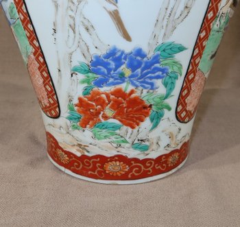 Grand Vase en Porcelaine Japonaise – Fin XIXe