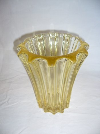 Glass vase signed P D'Avesn