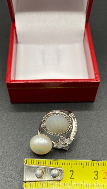 SILVER RING AROUND 1980