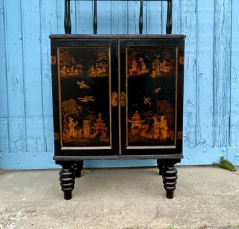 Small Chinese buffet, 19th century