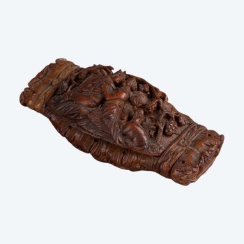 Carved Corozo Nut Snuffbox, 19th Century