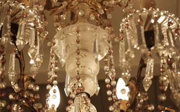 Chandelier with crystal pendants 1900's