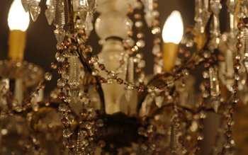 Chandelier with crystal pendants 1900's