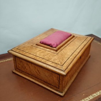 Sewing box