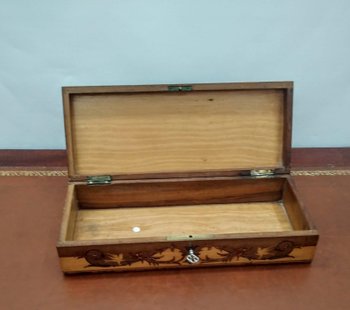 Inlaid box