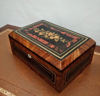 Giroux jewelry box