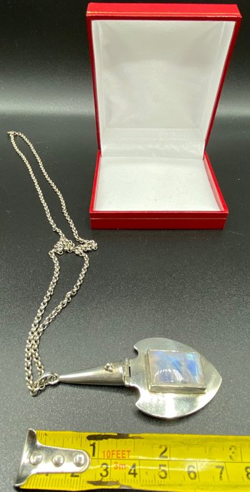 STERLING SILVER & LABRADORITE PENDANT