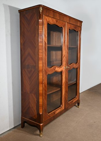 Bookcase in Rosewood and Indigenous, Louis XV period – 18th century