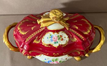 Grand Soupière en porcelaine Style Louis XV 