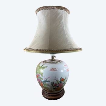 Chinese porcelain lamp with floral and bird decoration