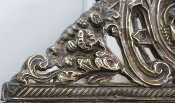 Petit Miroir en Laiton Repoussé, style Louis XIV, époque Napoléon III – XIXe