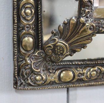 Petit Miroir en Laiton Repoussé, style Louis XIV, époque Napoléon III – XIXe