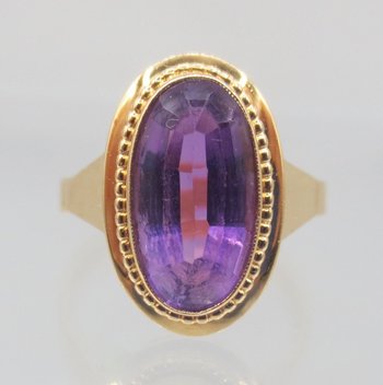 Ring, Gold And Amethyst.