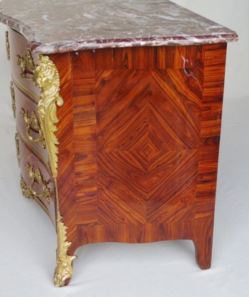 Regency chest of drawers, 18th Century.