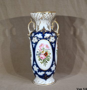 Important Bayeux Porcelain Vase - Late 19th Century