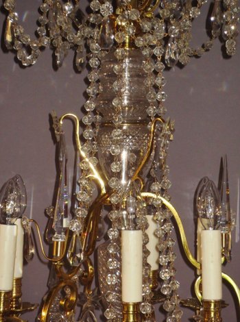 15-Light Chandelier In Gilt Bronze And Crystals.