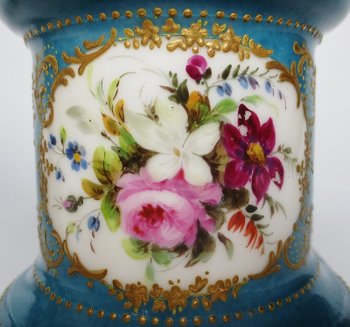 Cassolette En Porcelaine, Attribuées à Jacob Petit.